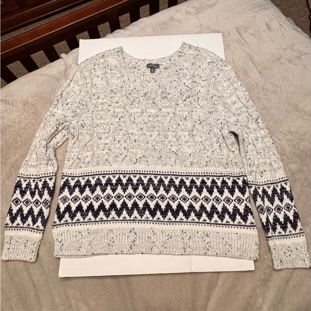 Market & Spruce Cream and Navy Patterned Sweater
